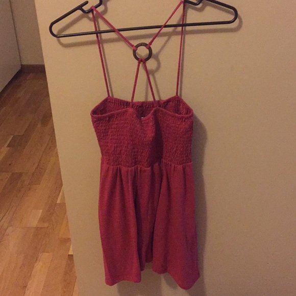 Tank top with cute crossed back - Picture 2 of 4